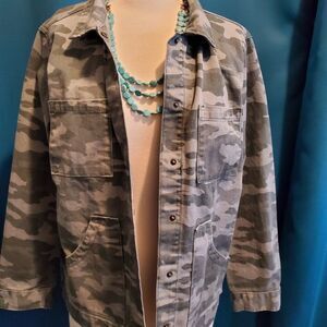 Cozy Camo Utility jacket with pockets 100% cotton -M